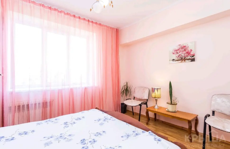 2-комнатная квартира, пр. Достык, 119, 50 м², фото 4